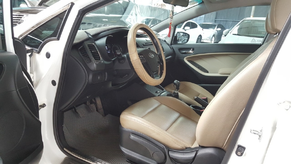 Hãng bán Cerato 1.6MT 2016, màu trắng, đúng chất, giá TL, hổ trợ góp