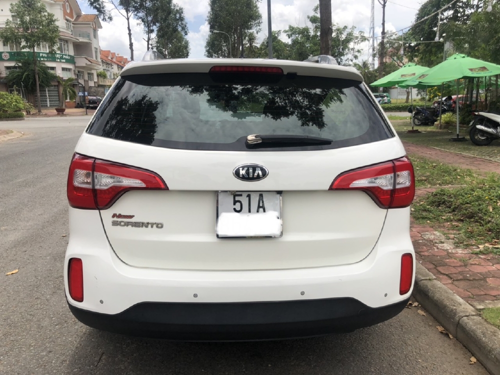 Hãng bán Sorento GATH 2014, màu trắng, đúng chất, biển TP, giá TL, hổ trợ góp