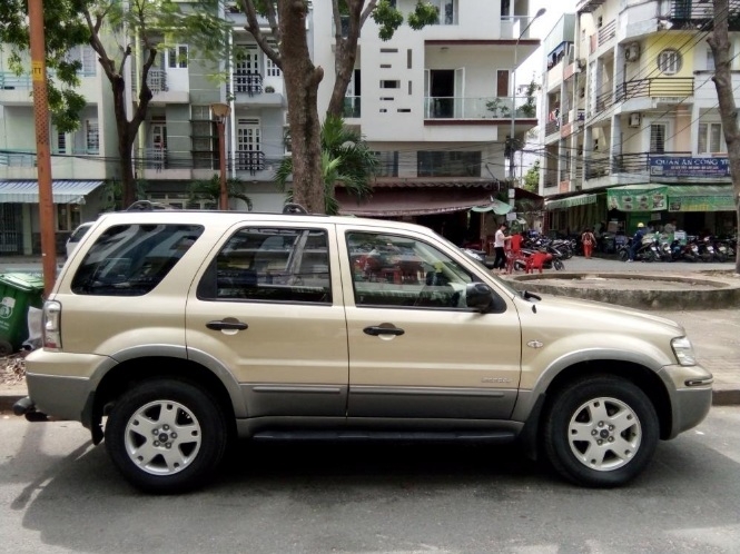 Bán xe Ford Escape 2006  Xlt Limited, số tự động màu nâu mạ vàng