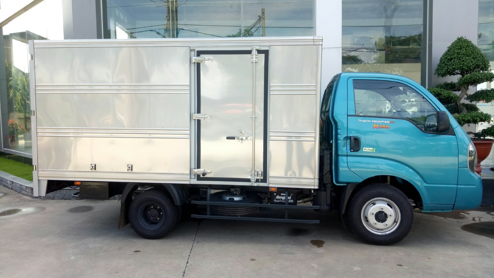 Cần Bán Xe Tải KIA K250 Thùng Kín Tải Trọng 2,49 Tấn Lưu Thông Thành Phố, Hỗ Trợ Trả Góp 75% Giá Trị Xe.