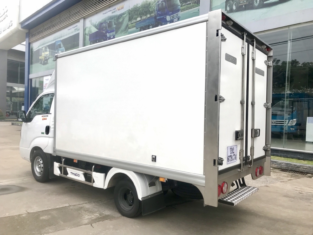 Xe tải Đông Lạnh KIA K200 tải 1,49 tấn chạy hẻm Sài Gòn