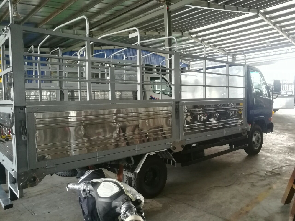 xe tải chạy trong thành phố hyundai thùng dài 4m3 n250sl