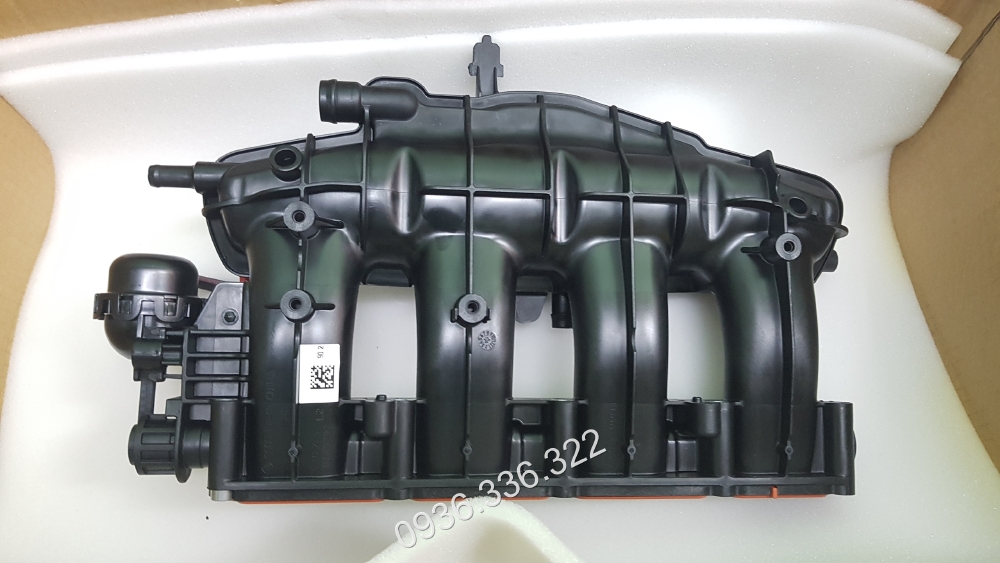 06J133201AR Cổ hút gió AUDI A6