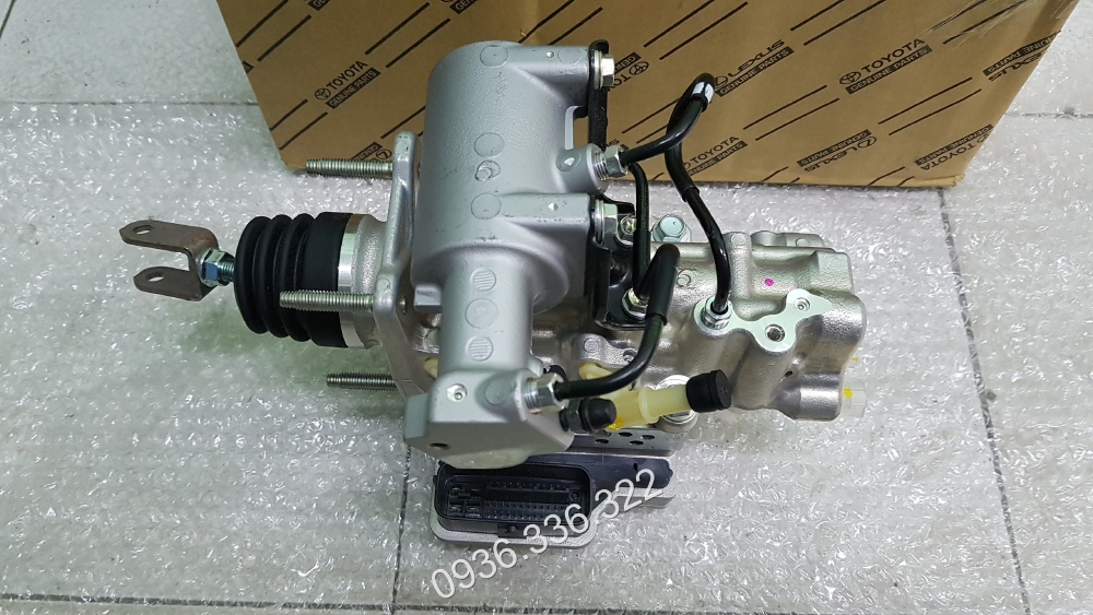 47050-76040 Cụm tổng phanh ABS Lexus NX200t