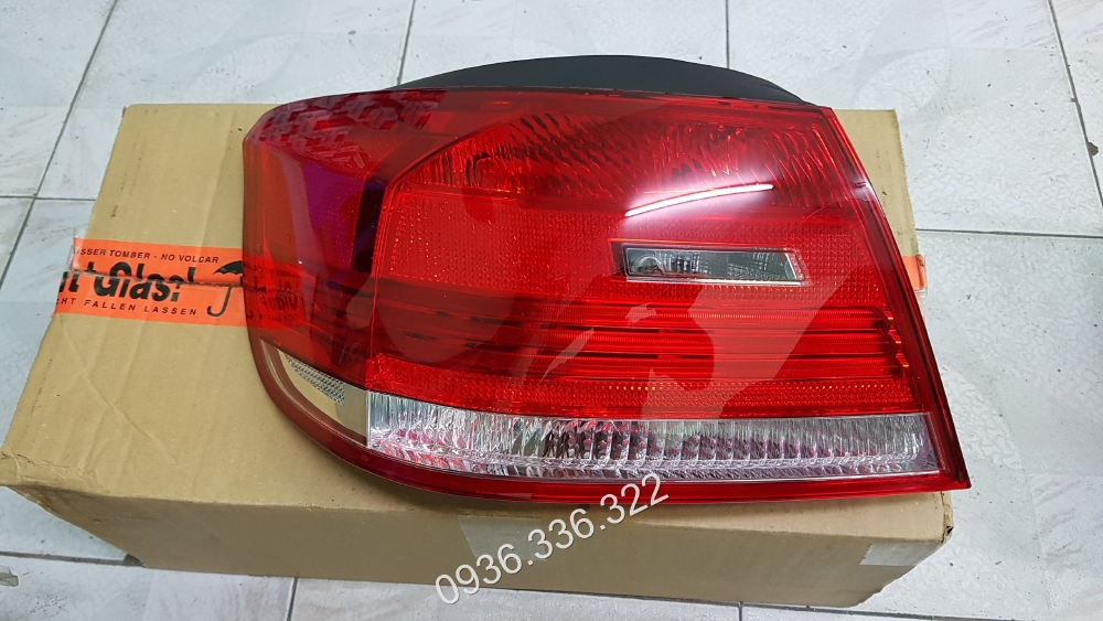 63217162301 Đèn hậu (đèn lái sau) trái BMW E93 328i, 335i
