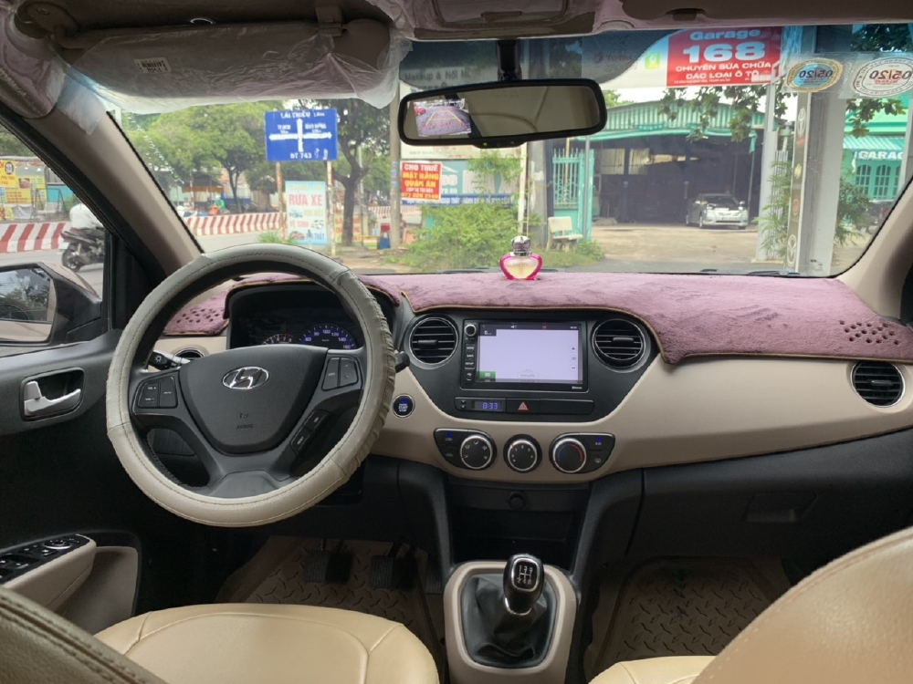 Hãng bán i10 1.2MT sedan bản đủ 2018, màu nâu, đúng chất, giá TL, hổ trợ góp