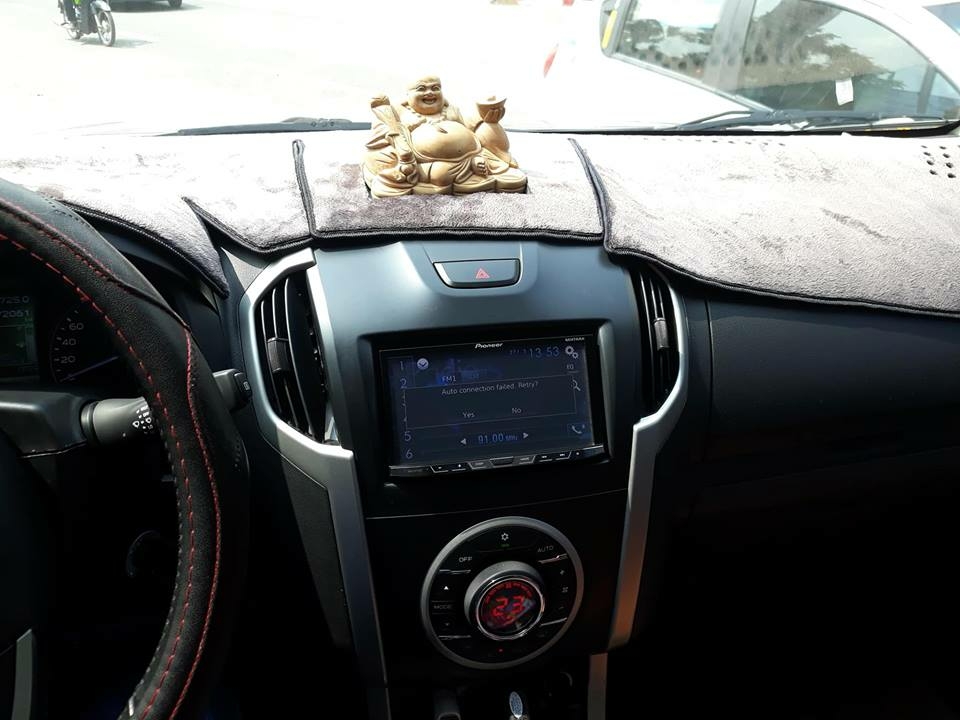 Bán xe Isuzu Dmax 2014 số sàn, máy dầu, xe màu vàng cát
