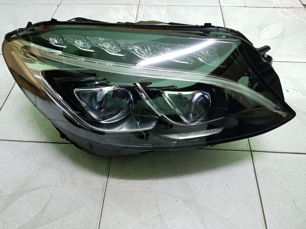 A2059063204 Đèn pha phải (đèn lái) Mercedes W205 C250, C300