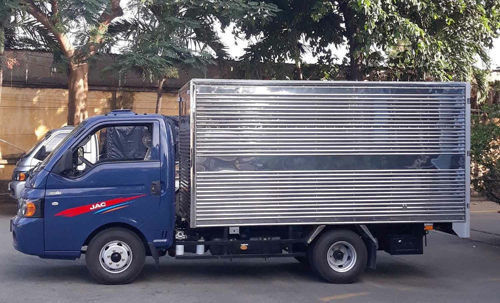 Bán xe tải Jac X5 990kg trả góp vay cao