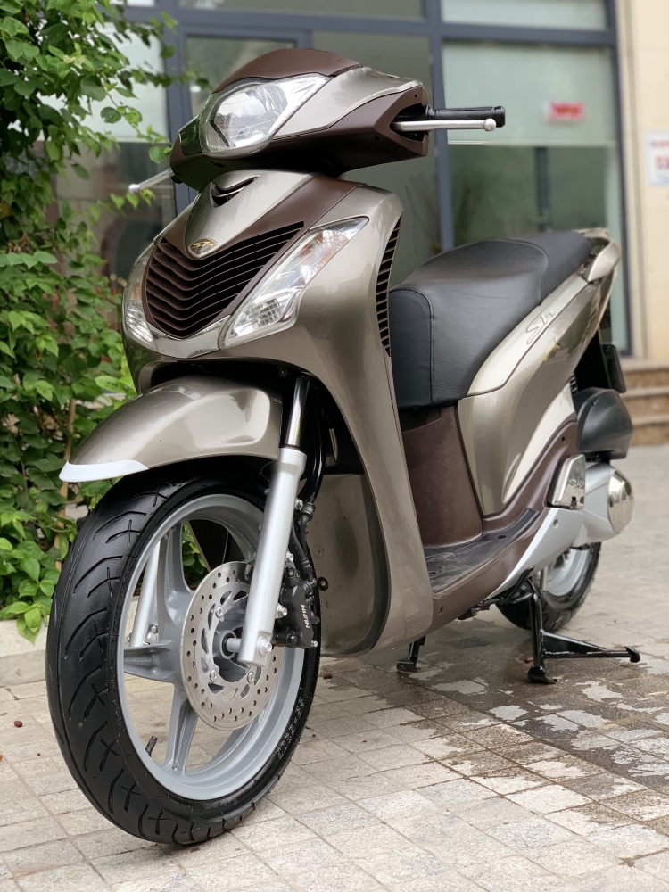 Bán SH Nhập 125 cuối 2012 màu Sâmpanh máy chất khủng khiếp- Biển đẹp