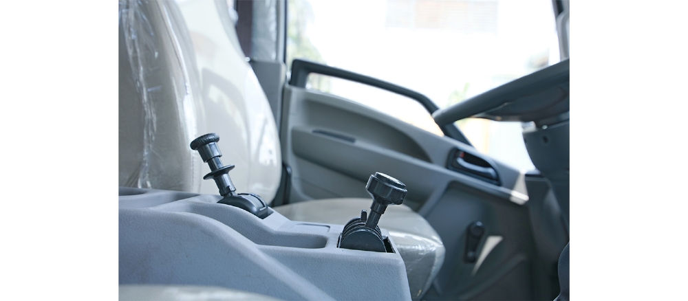xe ben sinotruck 9 tấn 5 giảm giá trong tháng 8
