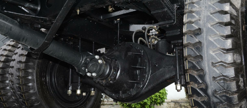 xe ben sinotruck 9 tấn 5 giảm giá trong tháng 8