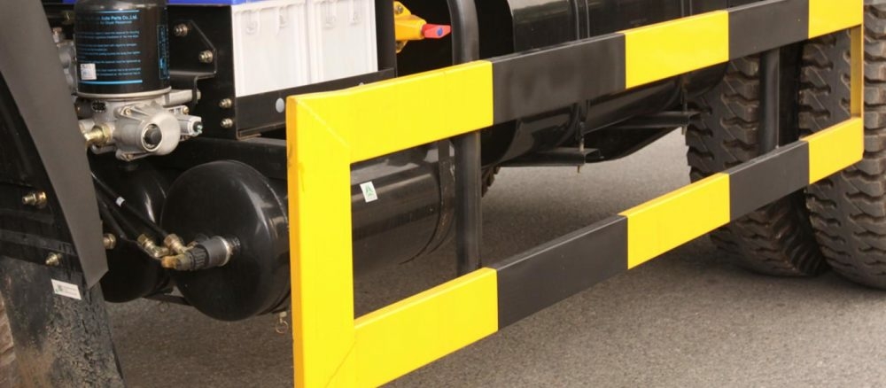 xe ben sinotruck 9 tấn 5 giảm giá trong tháng 8