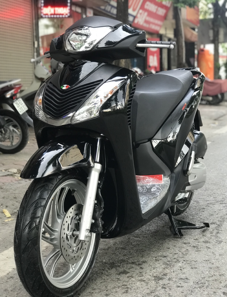 Bán SH Việt 125 Full nhập 2016 màu Đen quá đẹp