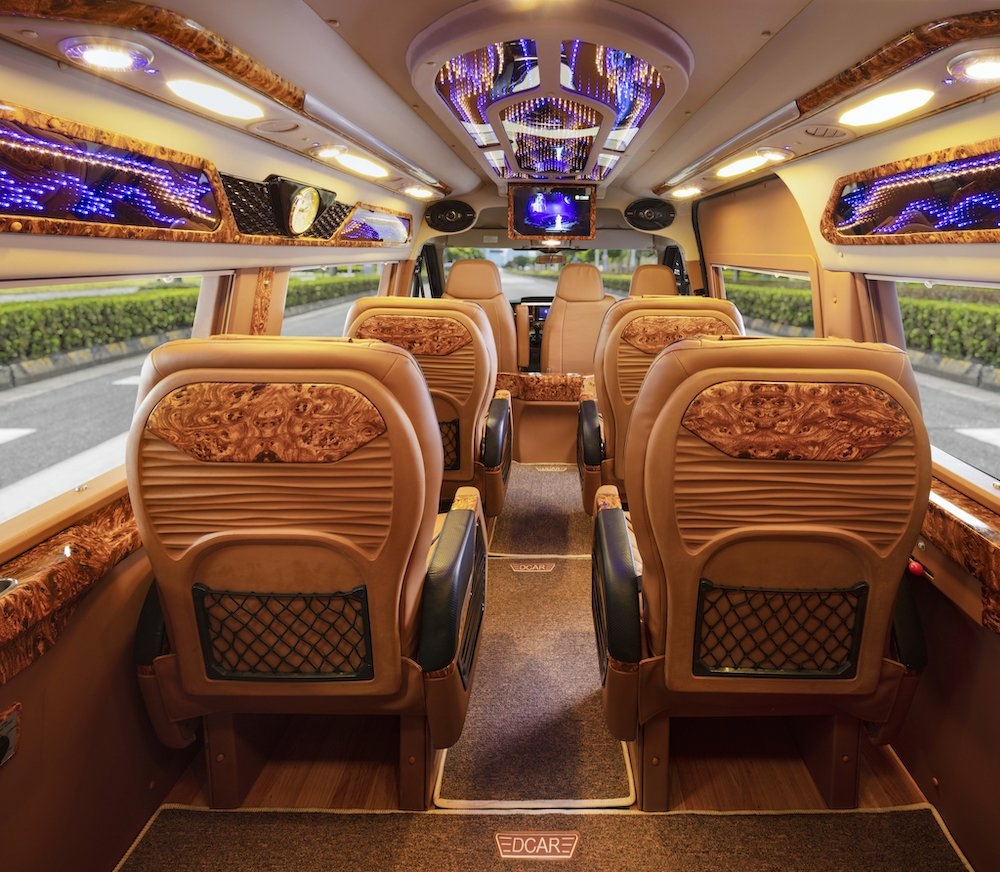 Dcar Limousin Giá tốt giao ngay cho khách hàng và đủ màu !!! Khuyến mãi tốt nhất.