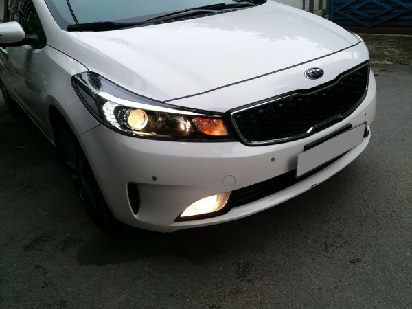 Mình cần bán Kia Cerato 2017 tự động màu trắng xe tuyệt đẹp