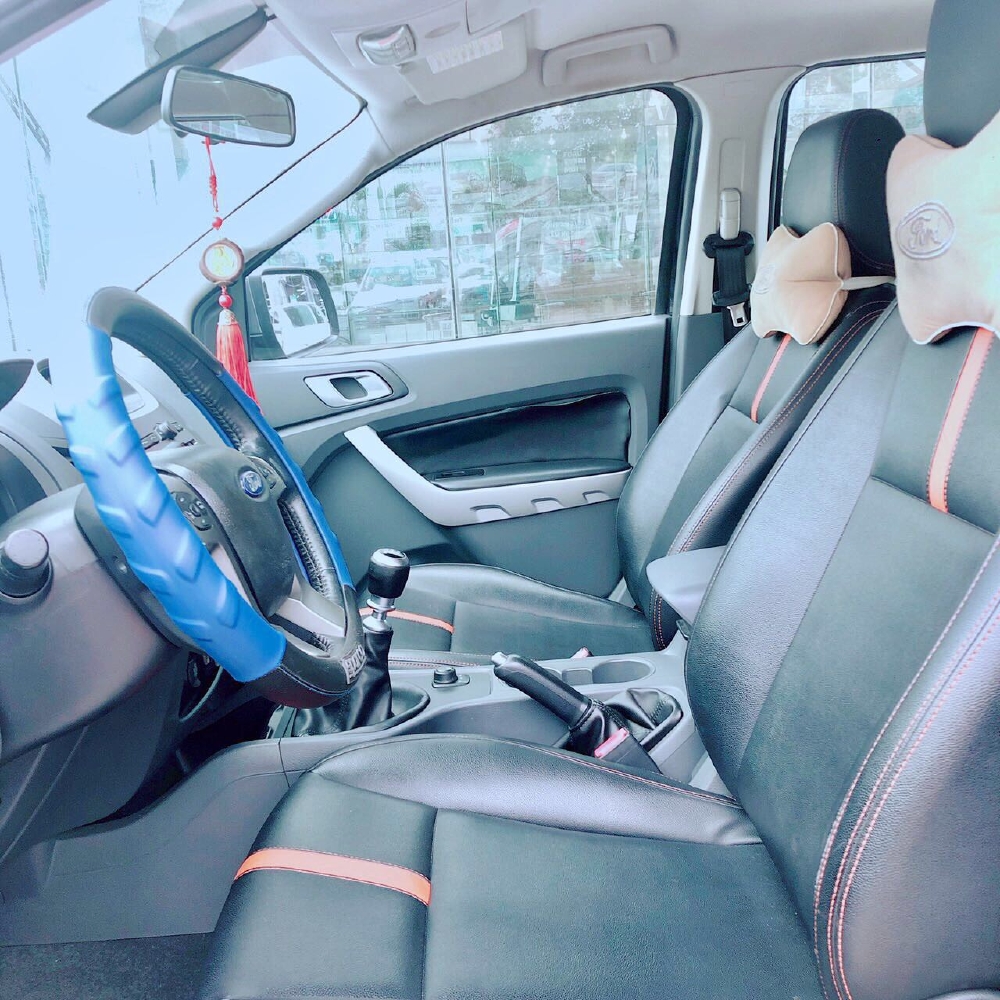 Bán Ford Ranger XLT sx 2015.Xe bán tại hãng