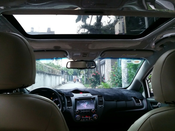 Mình cần bán Kia Cerato 2017 tự động màu trắng xe tuyệt đẹp