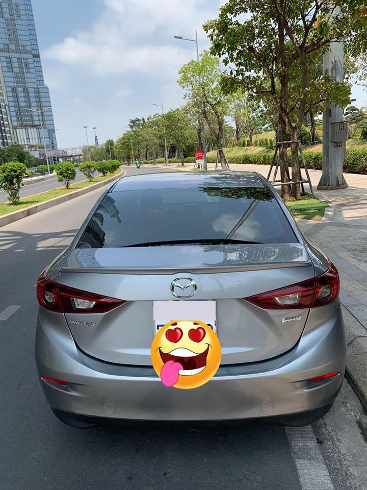 Cần bán xe Mazda 3 2016 số tự động màu xám, biển sài gòn chính chủ