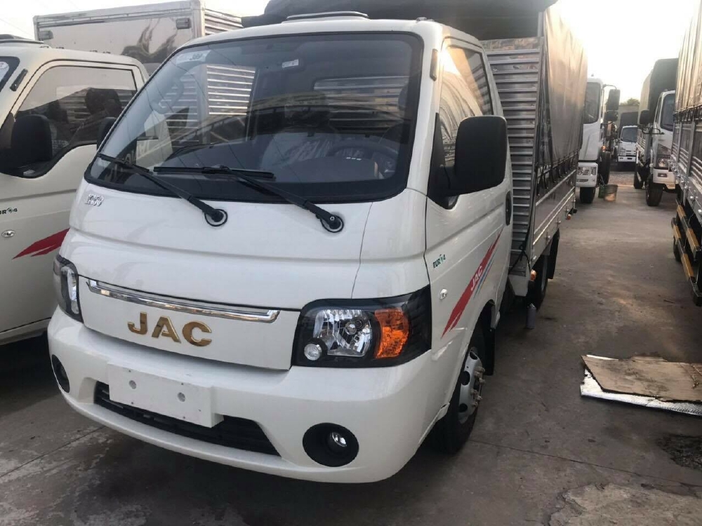 Xe tải JAC X5 Động cơ bền bỉ tiết kiệm nhiên liệu