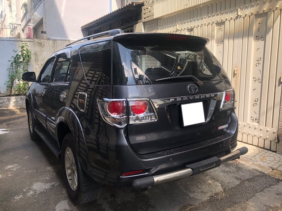 Bán Toyota Fortuner 2013 tự động xăng xám chì chính chủ