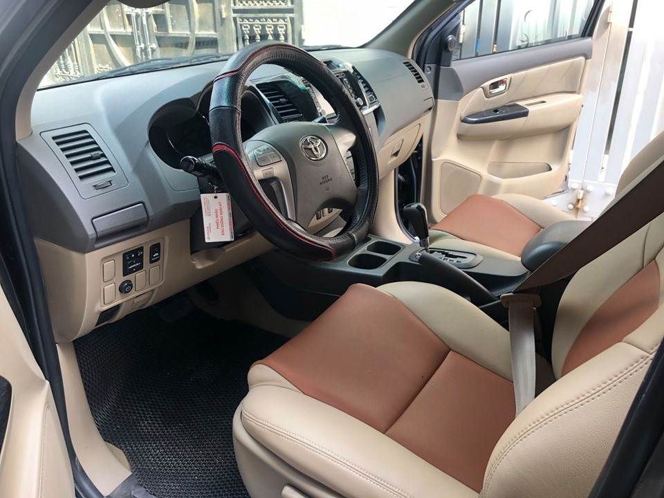 Bán Toyota Fortuner 2013 tự động xăng xám chì chính chủ