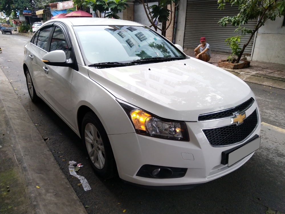 Mình Bán Chevrolet Cruze LT 2016 màu trắng số sàn đi kỹ
