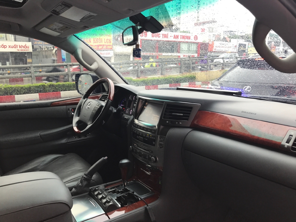 Lexus LX570 2009 đen