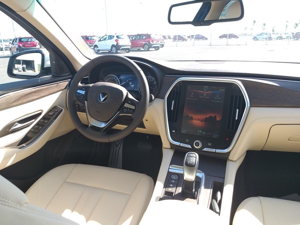VinFast Lux A 2.0