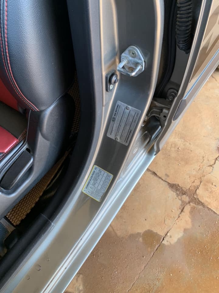 Cần bán xe Kia Morning 2013 số sàn màu xám, odo 67.000 Km