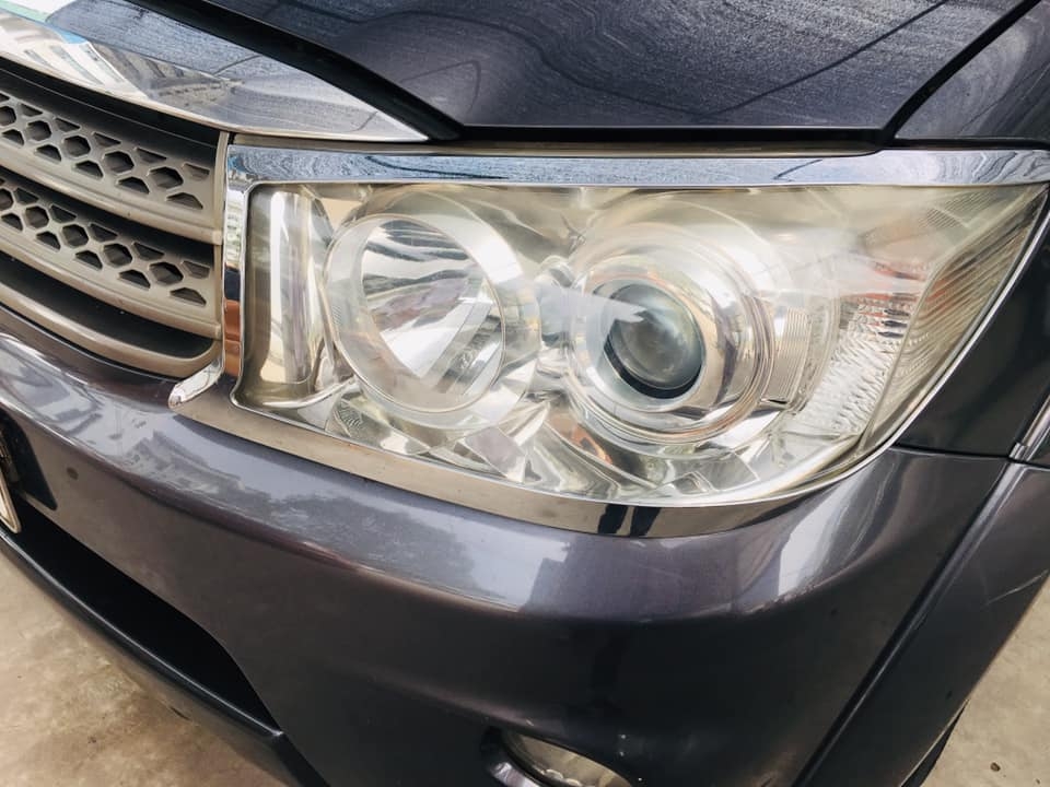 Cần bán xe cọp Fortuner 2010, số sàn, máy dầu, màu xám lông chuột
