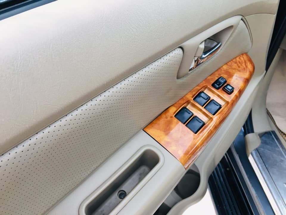 Cần bán xe cọp Fortuner 2010, số sàn, máy dầu, màu xám lông chuột