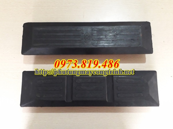 Guốc cao su máy xúc bản 400B và 400HD