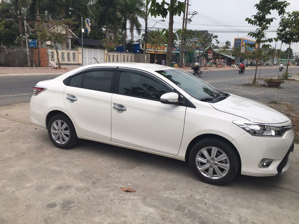 Cần đổi xe bán Vios 2018 màu trắng số sàn xe gia đình không kinh doanh