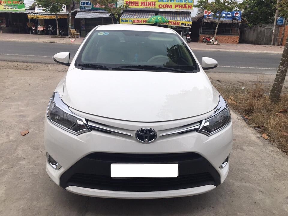 Cần đổi xe bán Vios 2018 màu trắng số sàn xe gia đình không kinh doanh