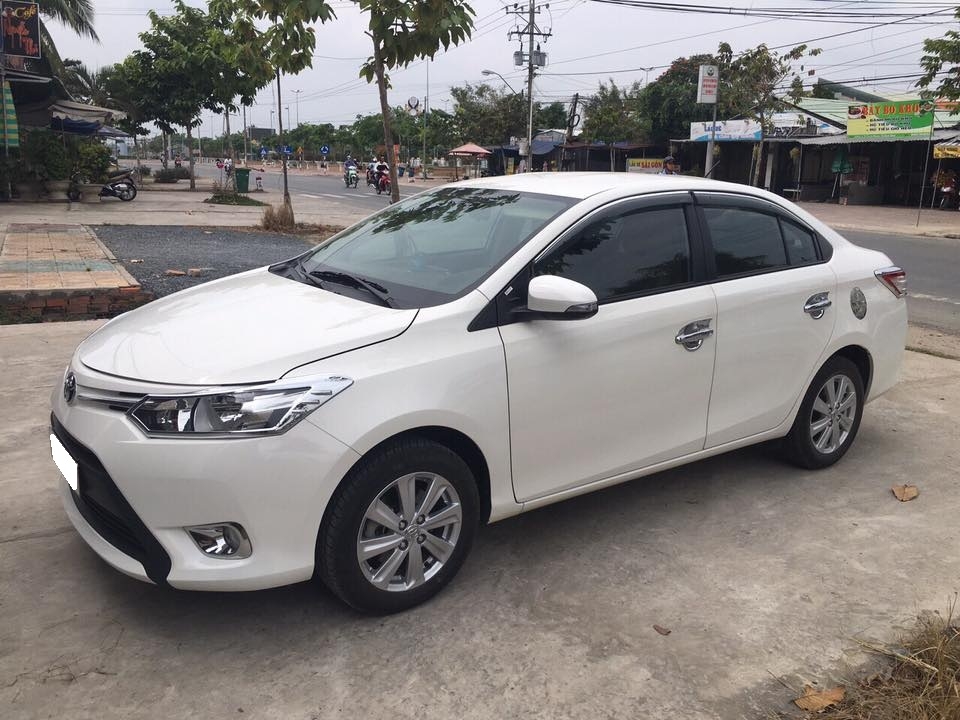 Cần đổi xe bán Vios 2018 màu trắng số sàn xe gia đình không kinh doanh