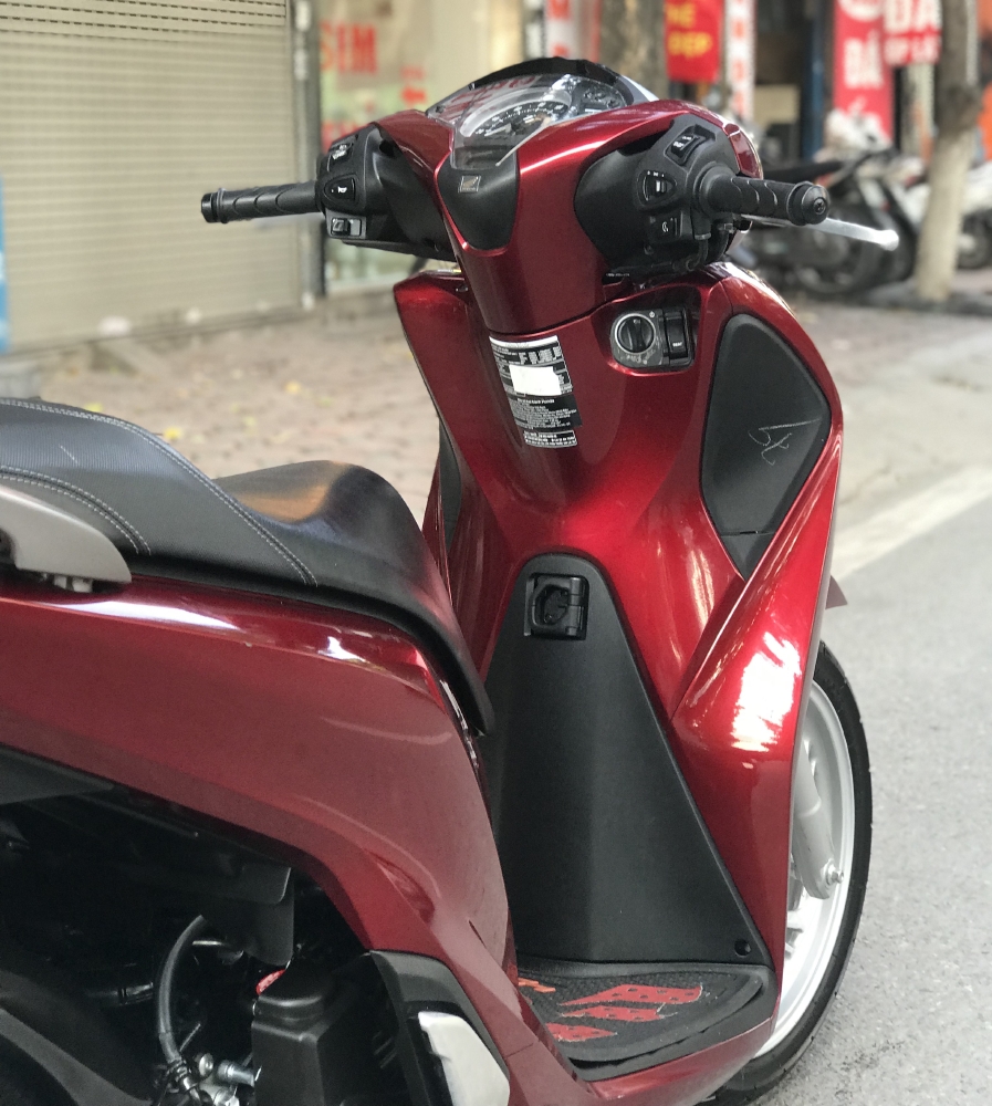 Bán SH việt 150 ABS cuối 2018 màu đỏ quá mới- Biển Vip
