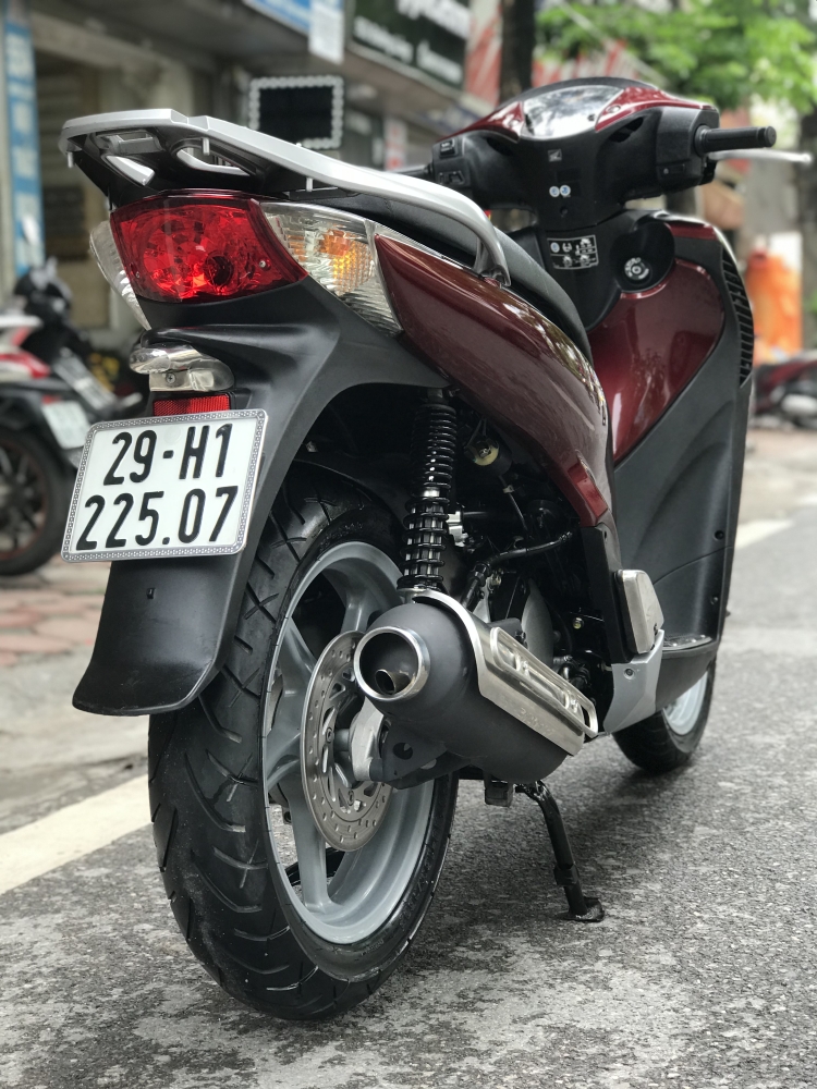 Bán SH Nhập 125 xe đẹp khủng khiếp, chạy chuẩn 9000km như mới