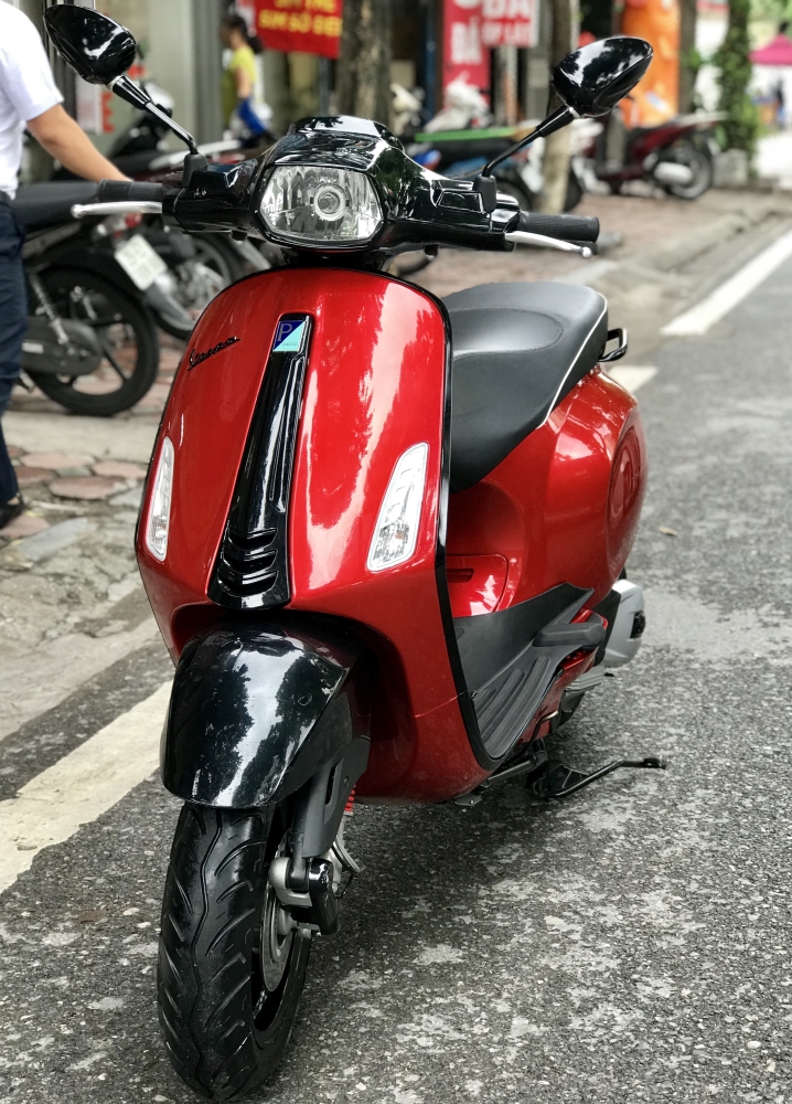 Bán Sprint ABS iGet 5/2019 chạy 900km màu Đỏ như mới