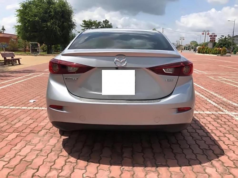 Gia đình cần bán Mazda3, sản xuất 2018, số tự động, màu bạc