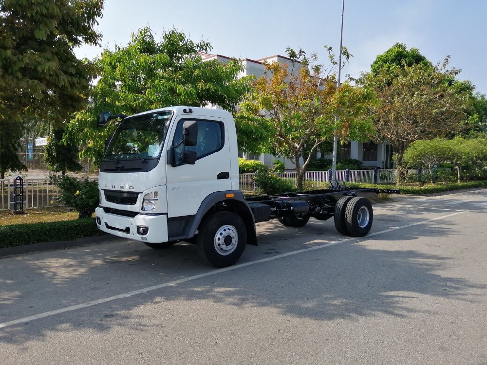 MITSUBISHI FUSO CANTER 10.4 - XE TẢI CAO CẤP XUẤT XỨ NHẬT BẢN