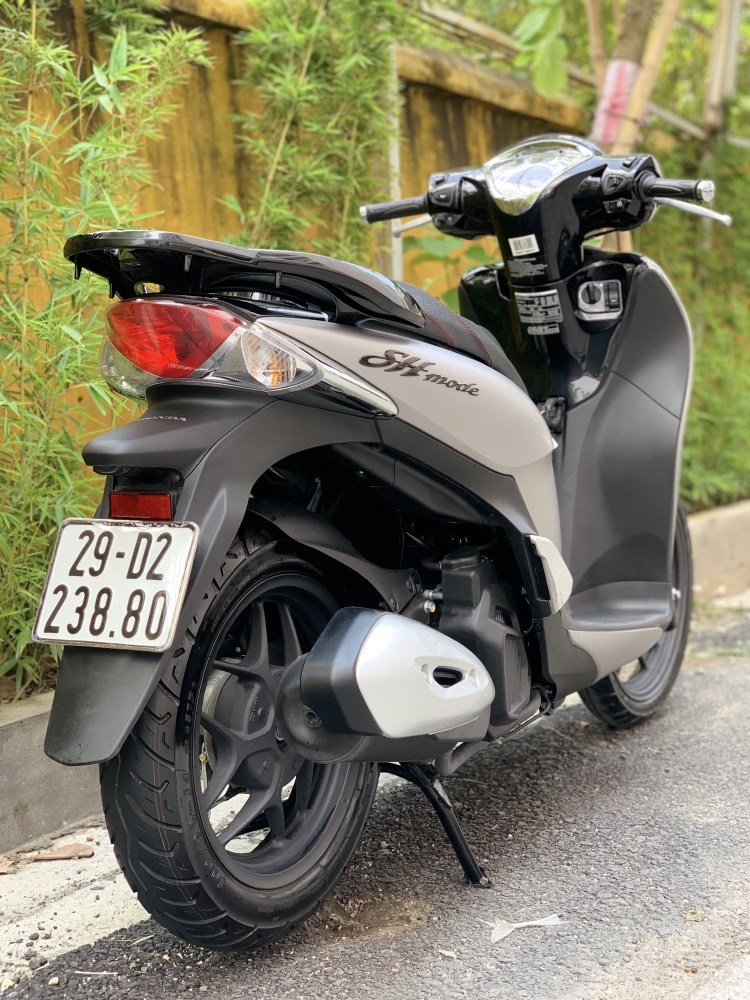 Bán SH Mode cuối 2018 phiên bản cao cấp Màu Xám Bạc Sport quá đẹp