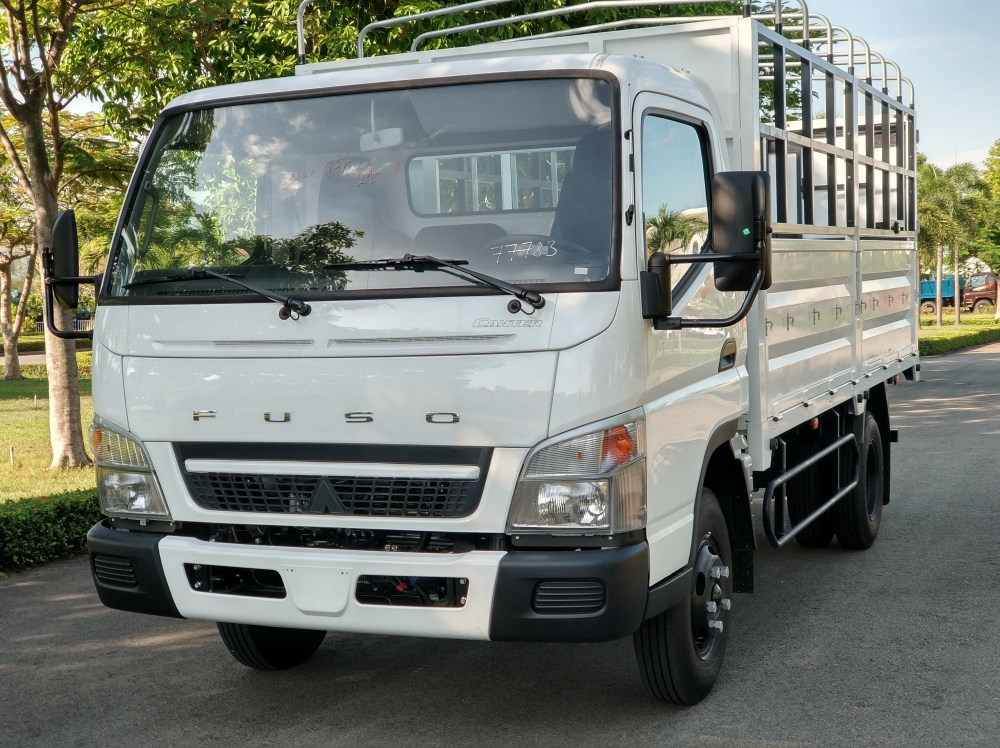 XE TẢI MISUBISHI FUSO CANTER 6.5 – 3.49 TẤN THÙNG BẠT MỚI