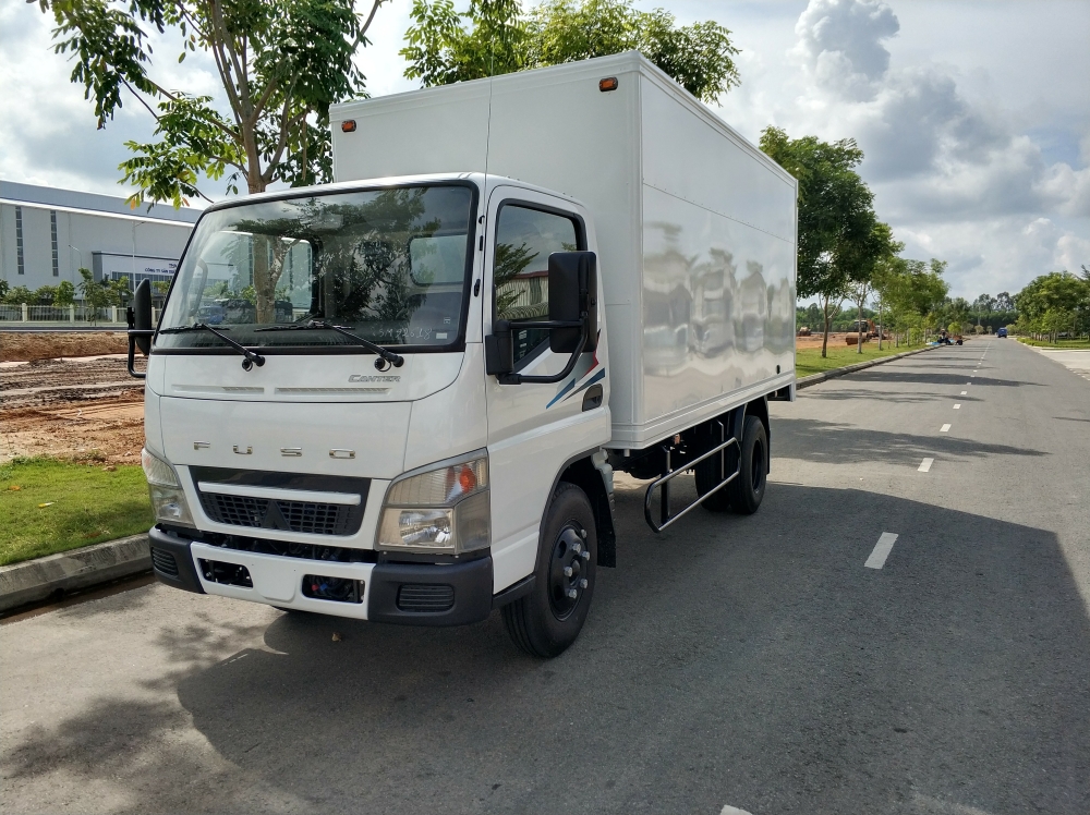 XE TẢI MISUBISHI FUSO CANTER 4.99 - 1,99 TẤN MỚI