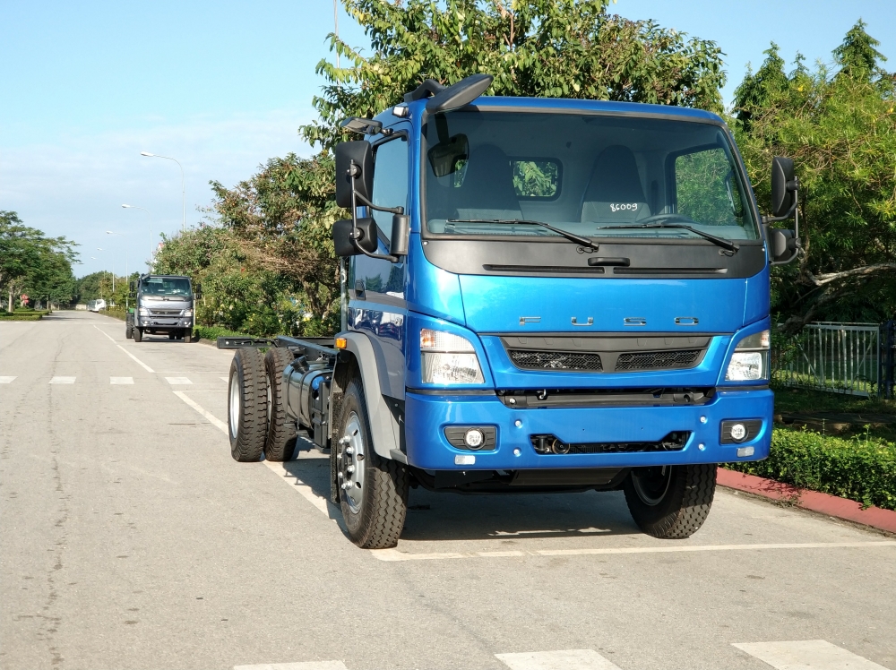 MITSUBISHI FUSO CANTER 12.8 - XE TẢI CAO CẤP XUẤT XỨ NHẬT BẢN