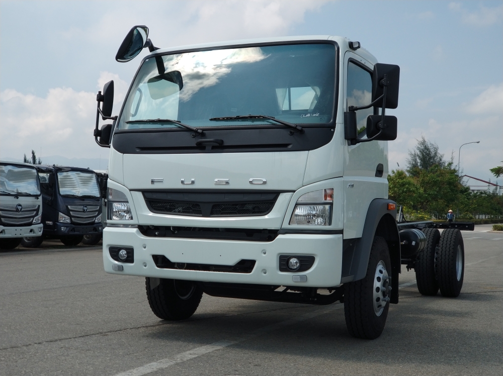 MITSUBISHI FUSO CANTER 10.4 - XE TẢI CAO CẤP XUẤT XỨ NHẬT BẢN