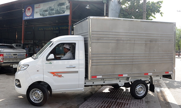 Dongben T30 - Phong cách BMW