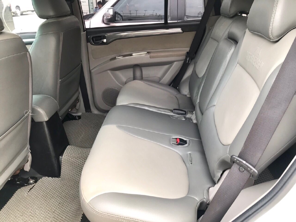 MITSUBISHI PAJERO SPORT 2.5, MT, MÁY DẦU, TẶNG BẢO HIỂM 2 CHIỀU