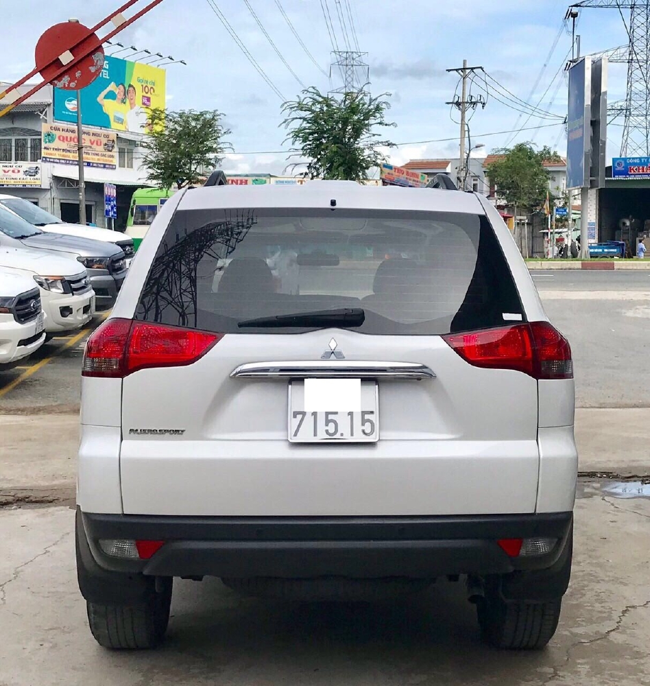 MITSUBISHI PAJERO SPORT 2.5, MT, MÁY DẦU, TẶNG BẢO HIỂM 2 CHIỀU