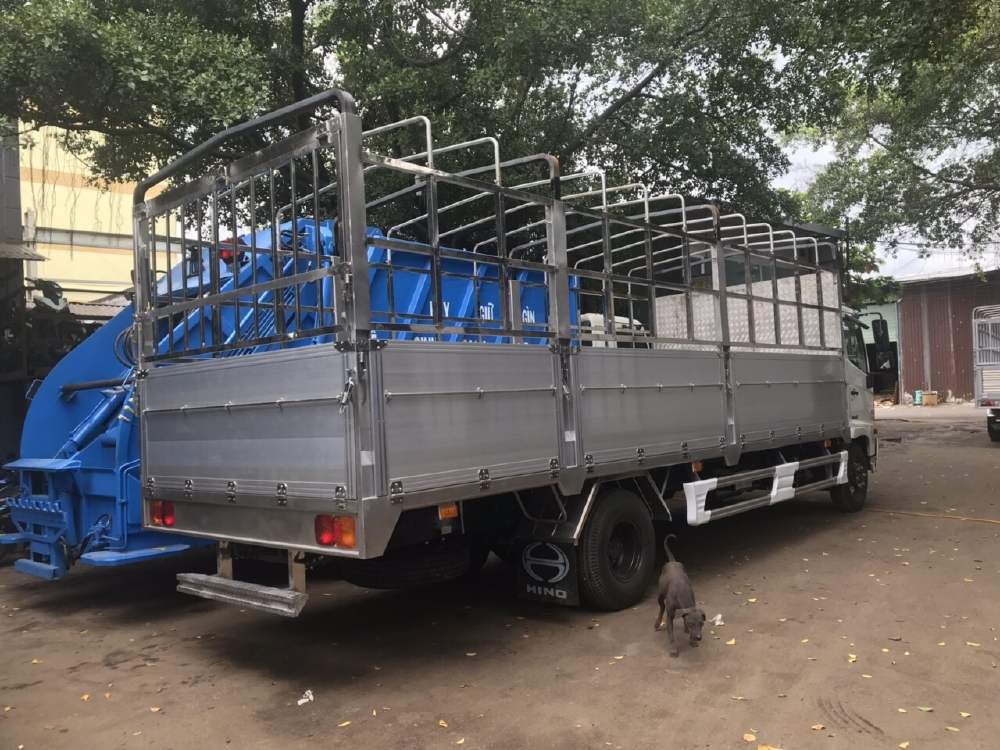 Hino FC9JNTC thùng mui bạt nhôm cực chất